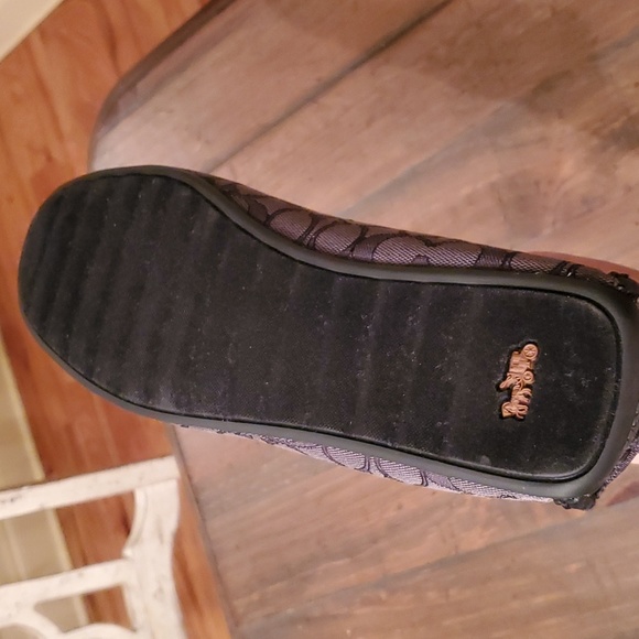 Coach Signature Slippers, size 11D, New In Box - Picture 12 of 13